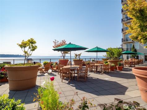 2607 Western Avenue Seattle WA 98121