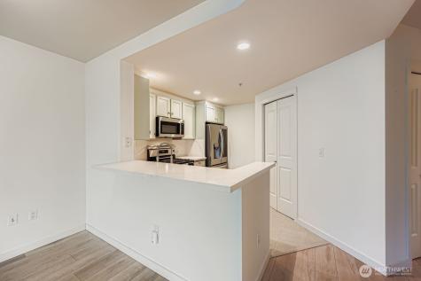 2607 Western Avenue Seattle WA 98121