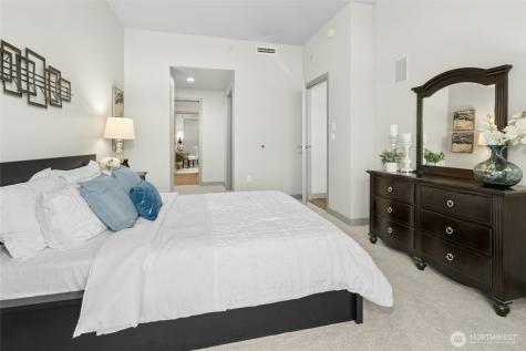 10650 NE 9th Place Bellevue WA 98004