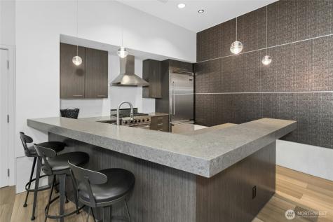 10650 NE 9th Place Bellevue WA 98004