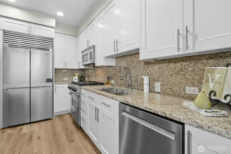 10650 NE 9th Place Bellevue WA 98004