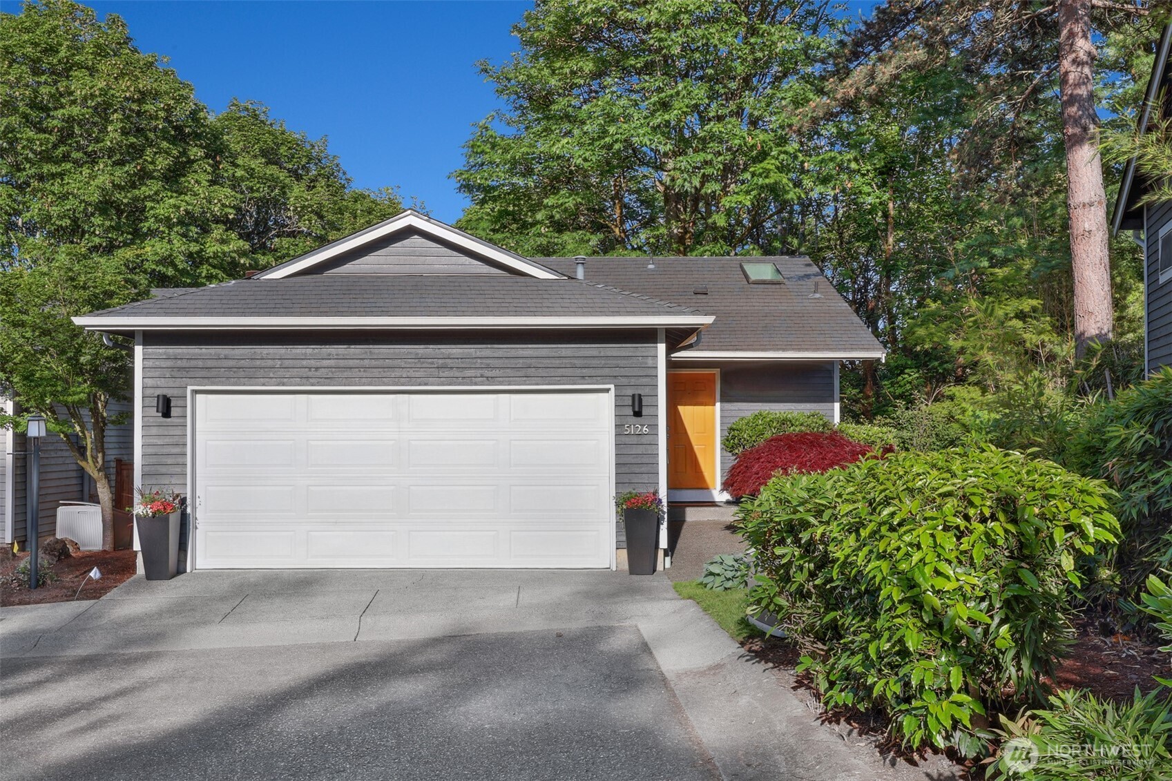 5126 S Garden Loop Road Seattle WA 98118