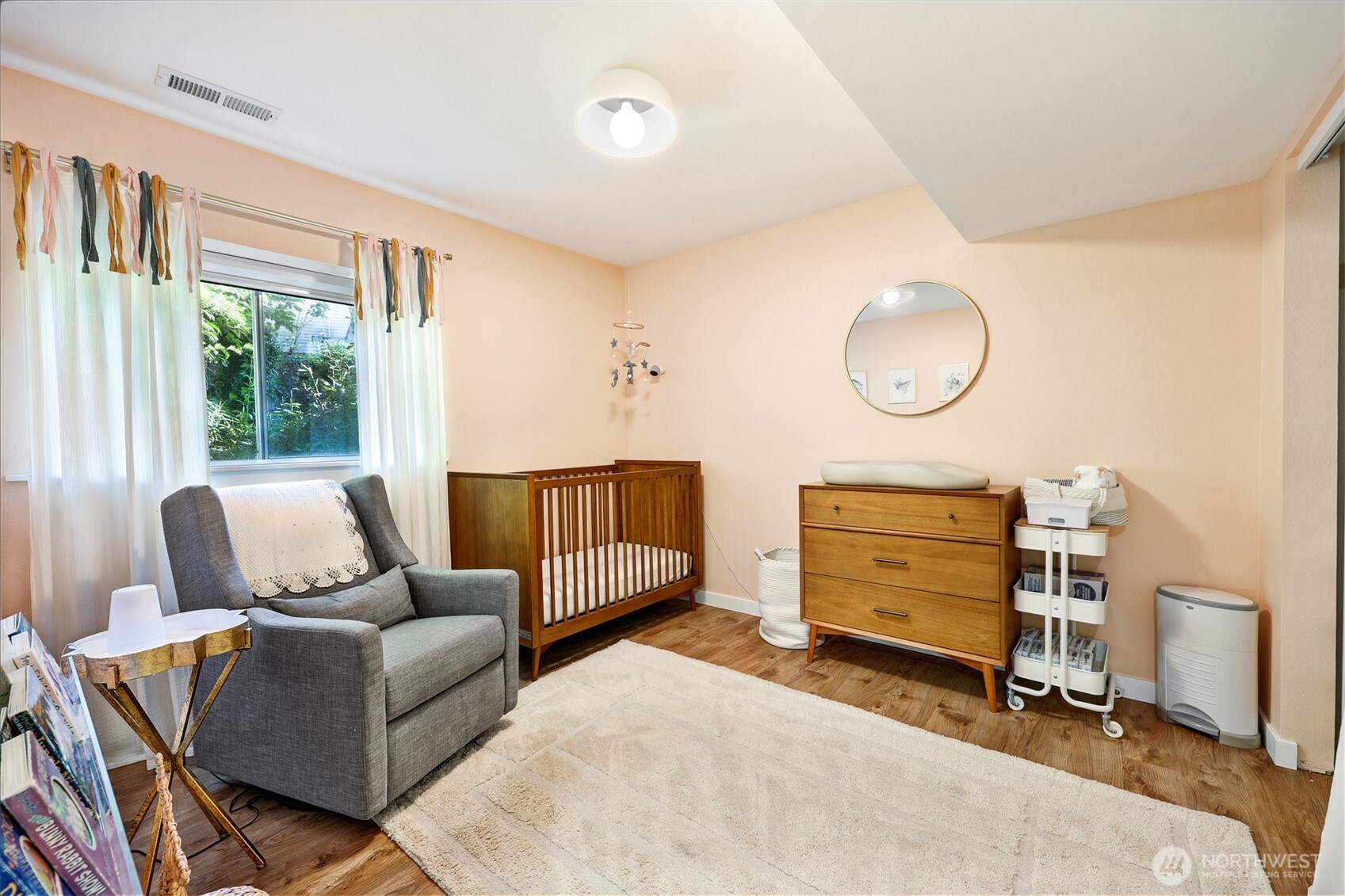 5126 S Garden Loop Road Seattle WA 98118