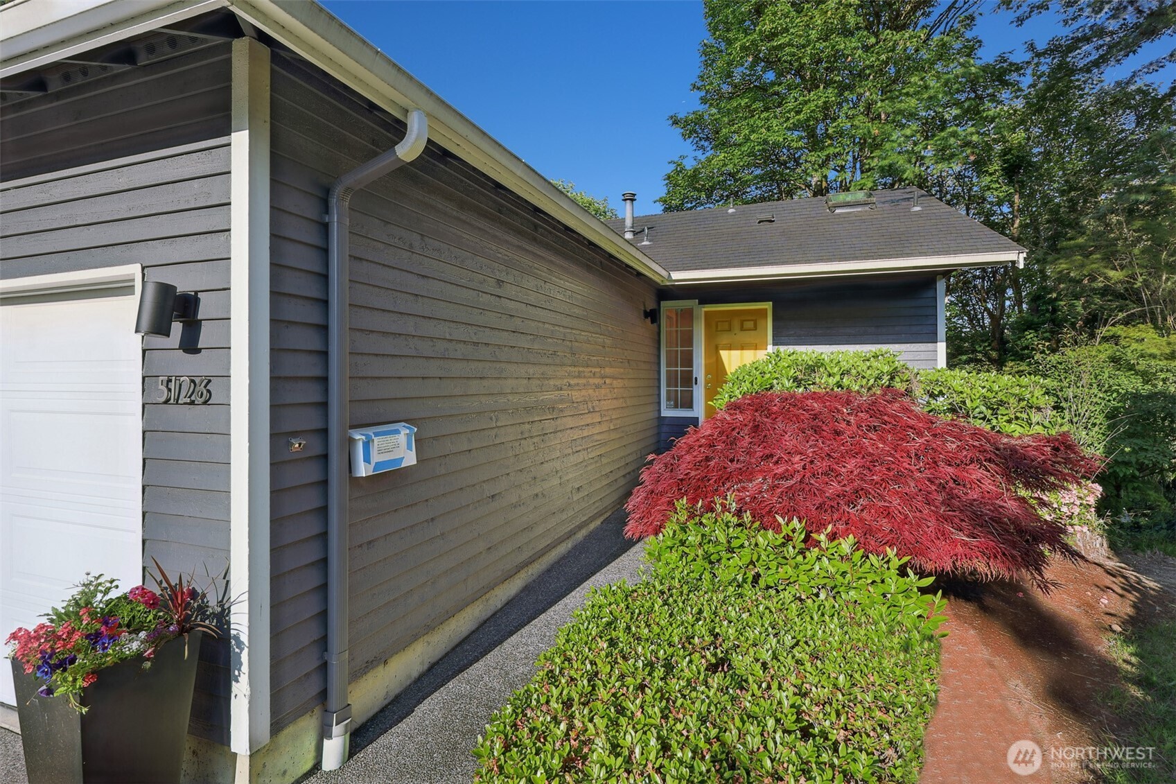 5126 S Garden Loop Road Seattle WA 98118