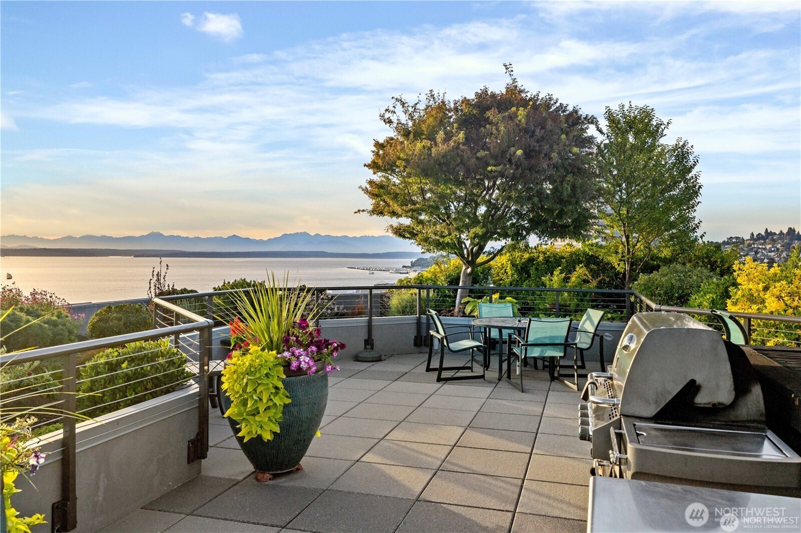 2621 2nd Avenue Seattle WA 98121