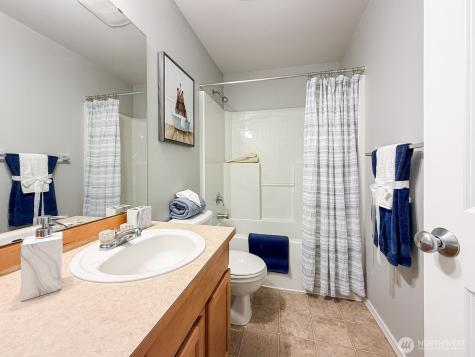 6634 Francis Avenue SE Auburn WA 98092