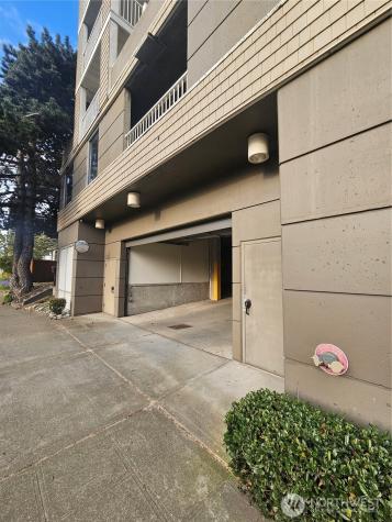 2530 15th Avenue W Seattle WA 98119