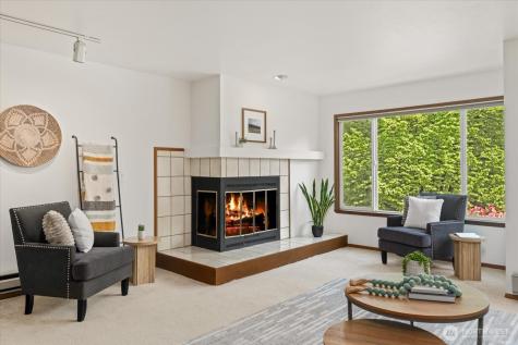 12027 15th Avenue NE Seattle WA 98125