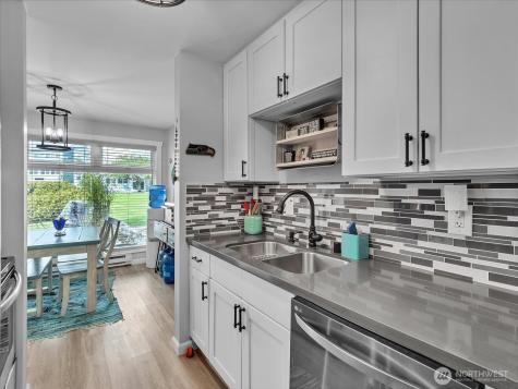 15146 65th Avenue S Tukwila WA 98188