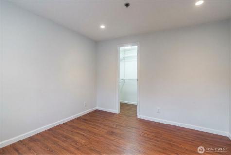 975 Aberdeen Avenue NE Renton WA 98056
