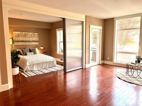 3221 SW Avalon Way Seattle WA 98126