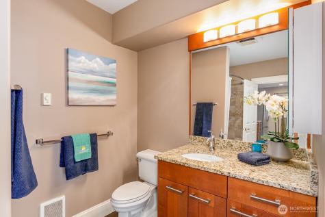 3221 SW Avalon Way Seattle WA 98126
