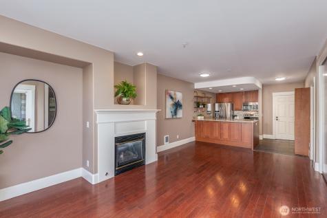 3221 SW Avalon Way Seattle WA 98126