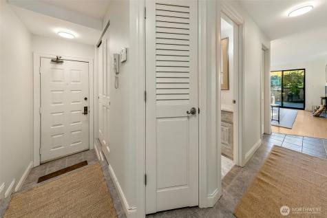 2728 Fairview Avenue E Seattle WA 98102