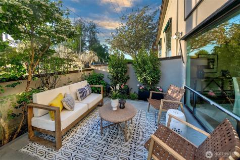 2728 Fairview Avenue E Seattle WA 98102