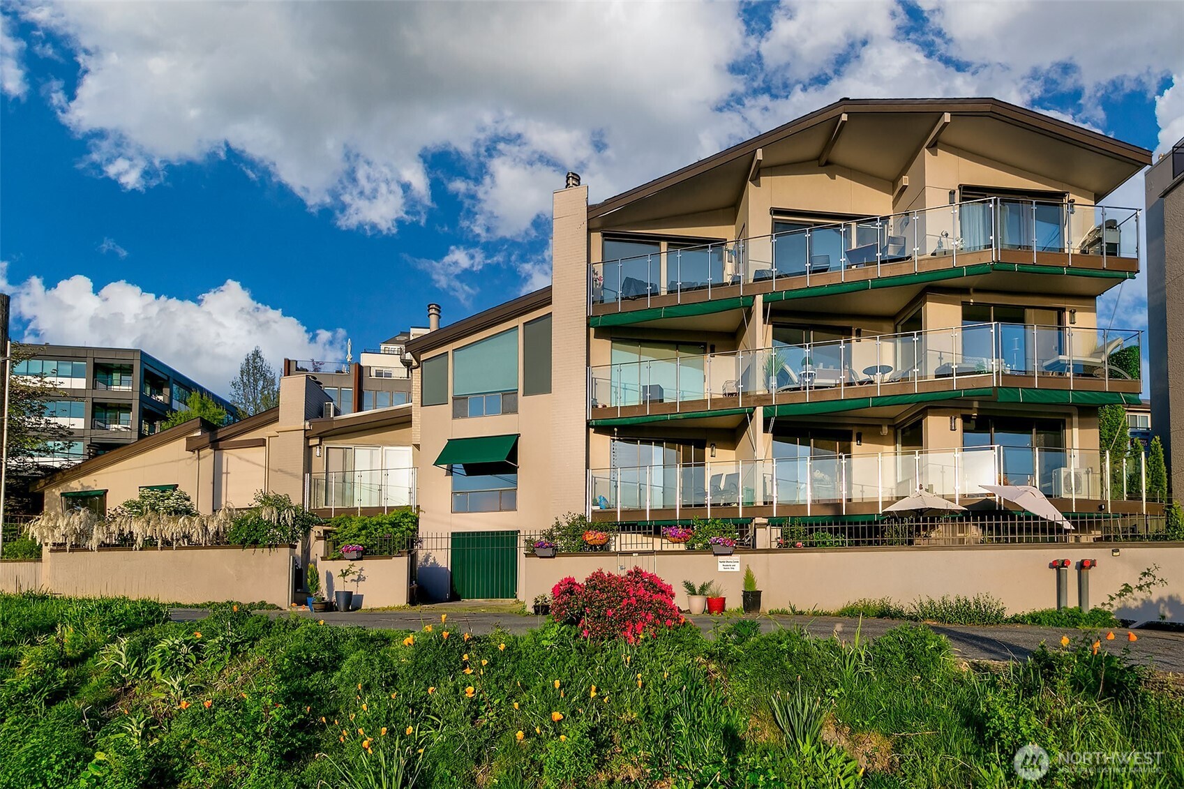 2728 Fairview Avenue E Seattle WA 98102