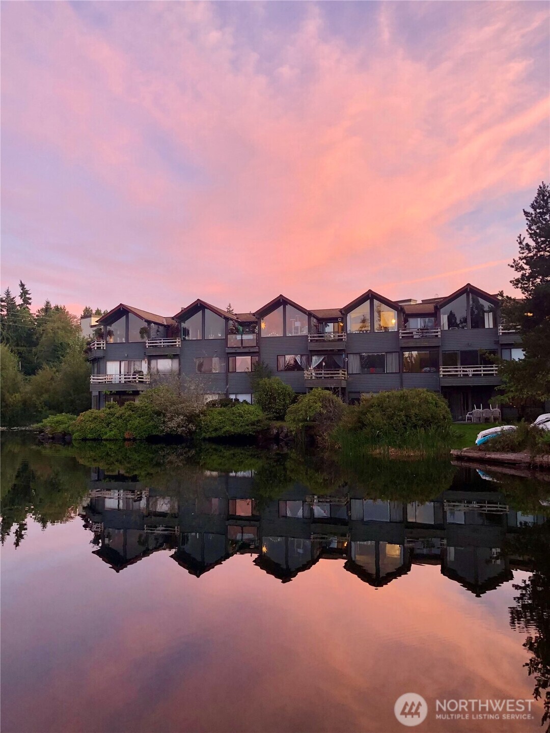 19414 Aurora Avenue N Shoreline WA 98133