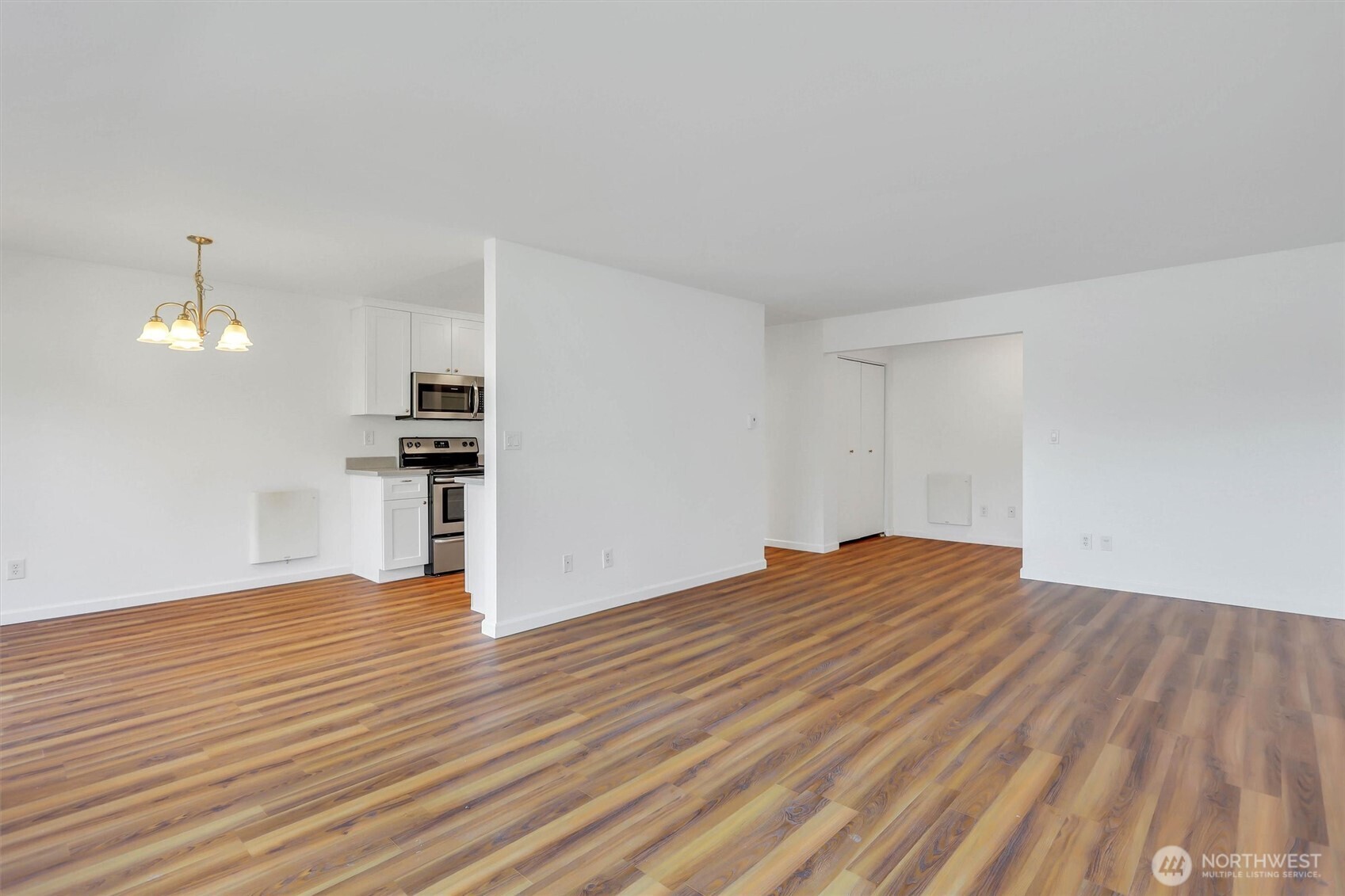 19414 Aurora Avenue N Shoreline WA 98133