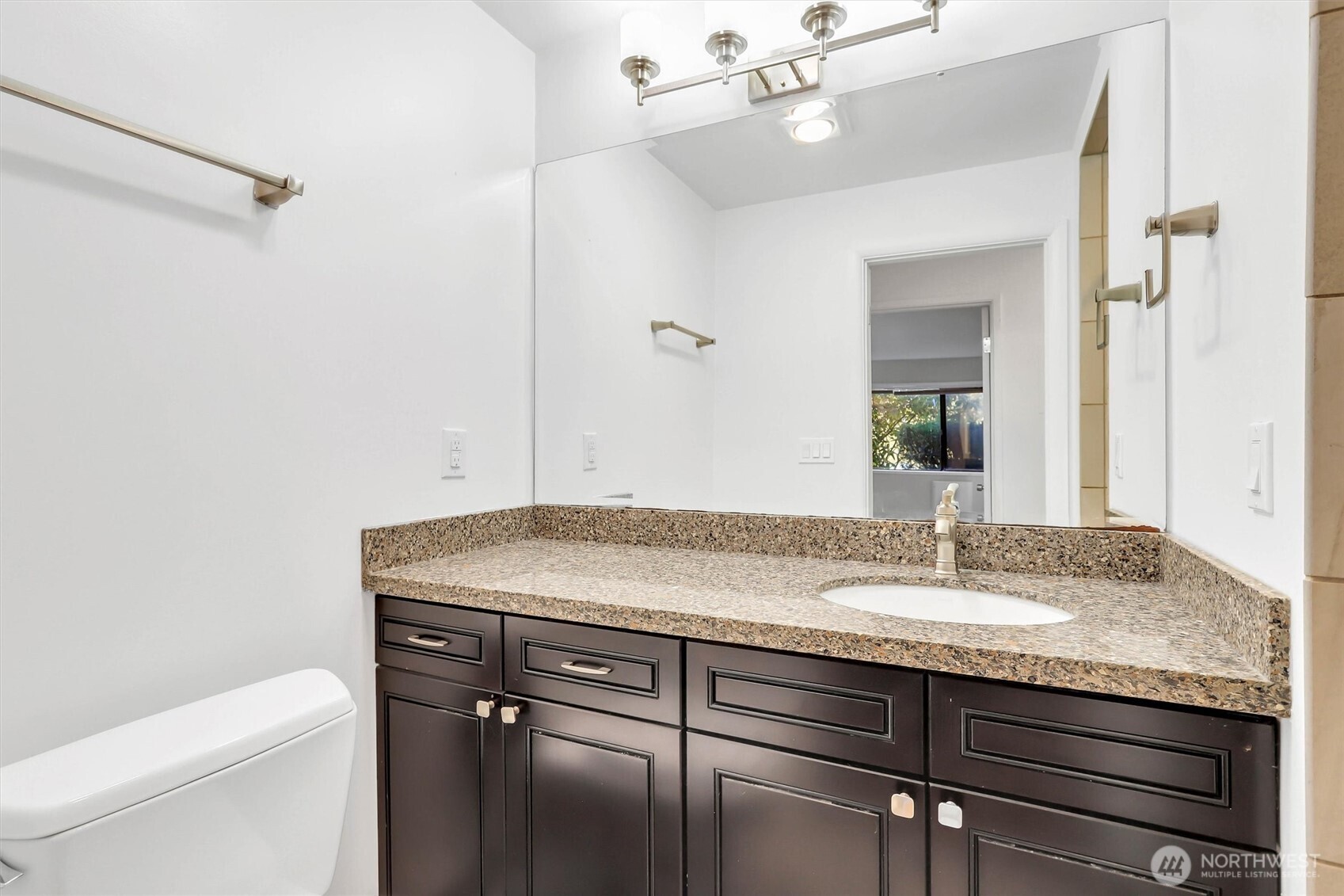 19414 Aurora Avenue N Shoreline WA 98133
