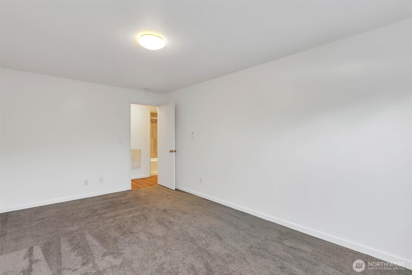 19414 Aurora Avenue N Shoreline WA 98133