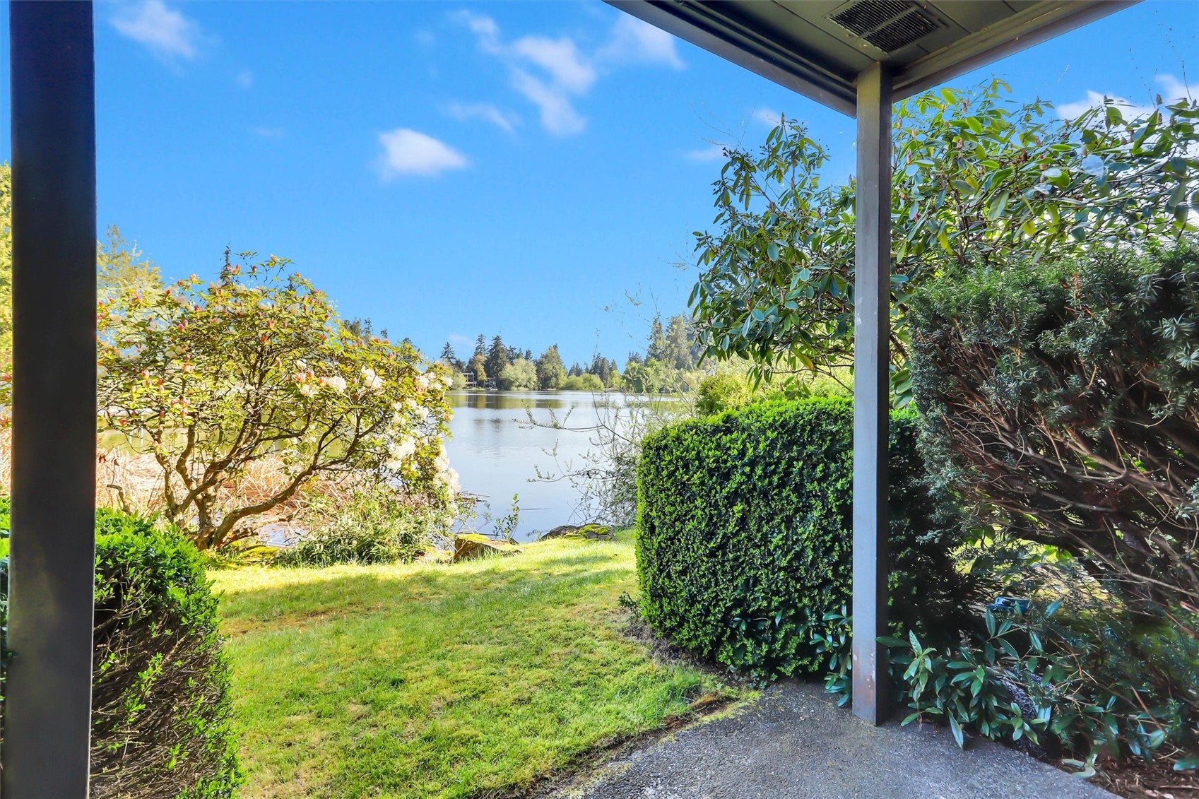 19414 Aurora Avenue N Shoreline WA 98133