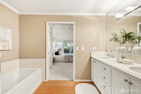 10327 NE 19th Place Bellevue WA 98004