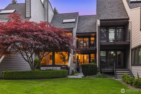 10327 NE 19th Place Bellevue WA 98004