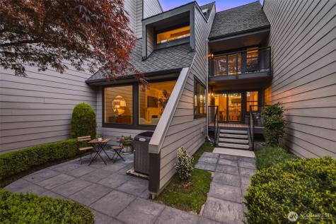 10327 NE 19th Place Bellevue WA 98004