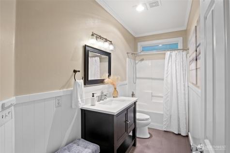 18505 SE Newport Way Issaquah WA 98027
