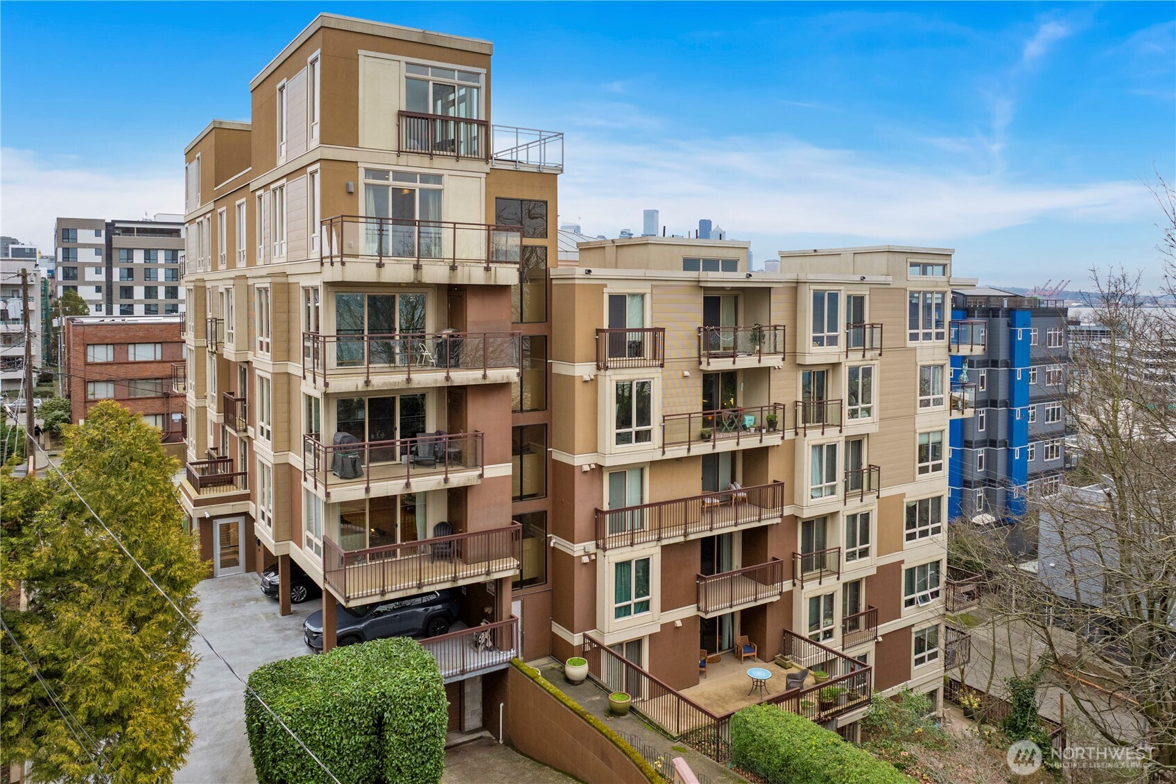 500 W 5th Avenue Seattle WA 98119