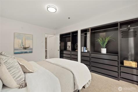 500 W 5th Avenue Seattle WA 98119