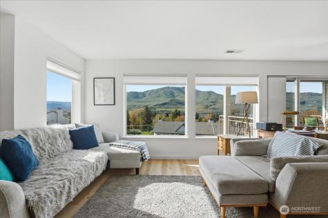 808 West Manson Highway Chelan WA 98816