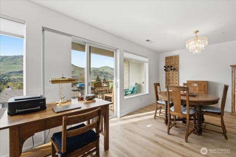 808 West Manson Highway Chelan WA 98816