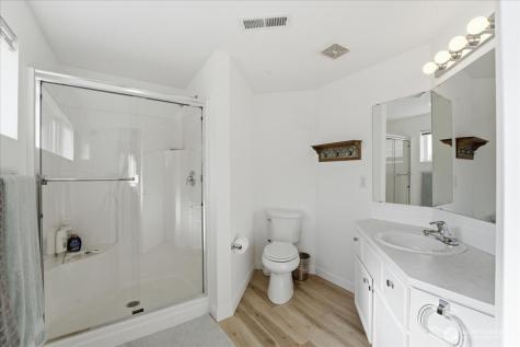 808 West Manson Highway Chelan WA 98816
