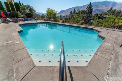 808 West Manson Highway Chelan WA 98816