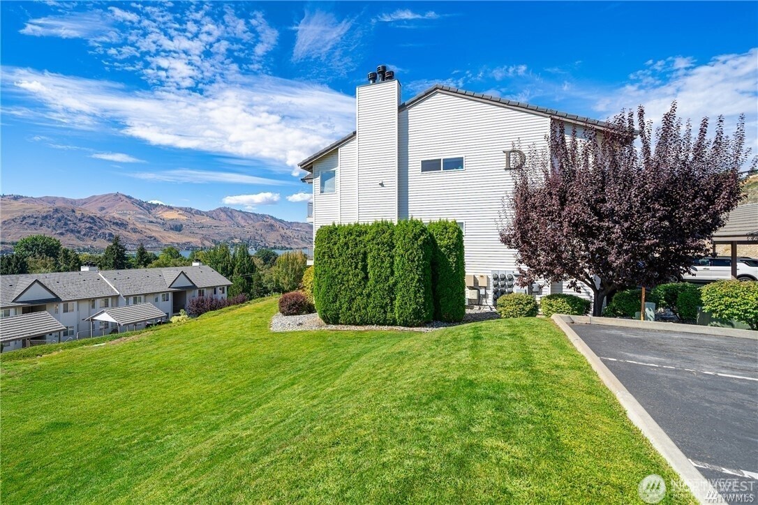 808 W Manson Highway Chelan WA 98816