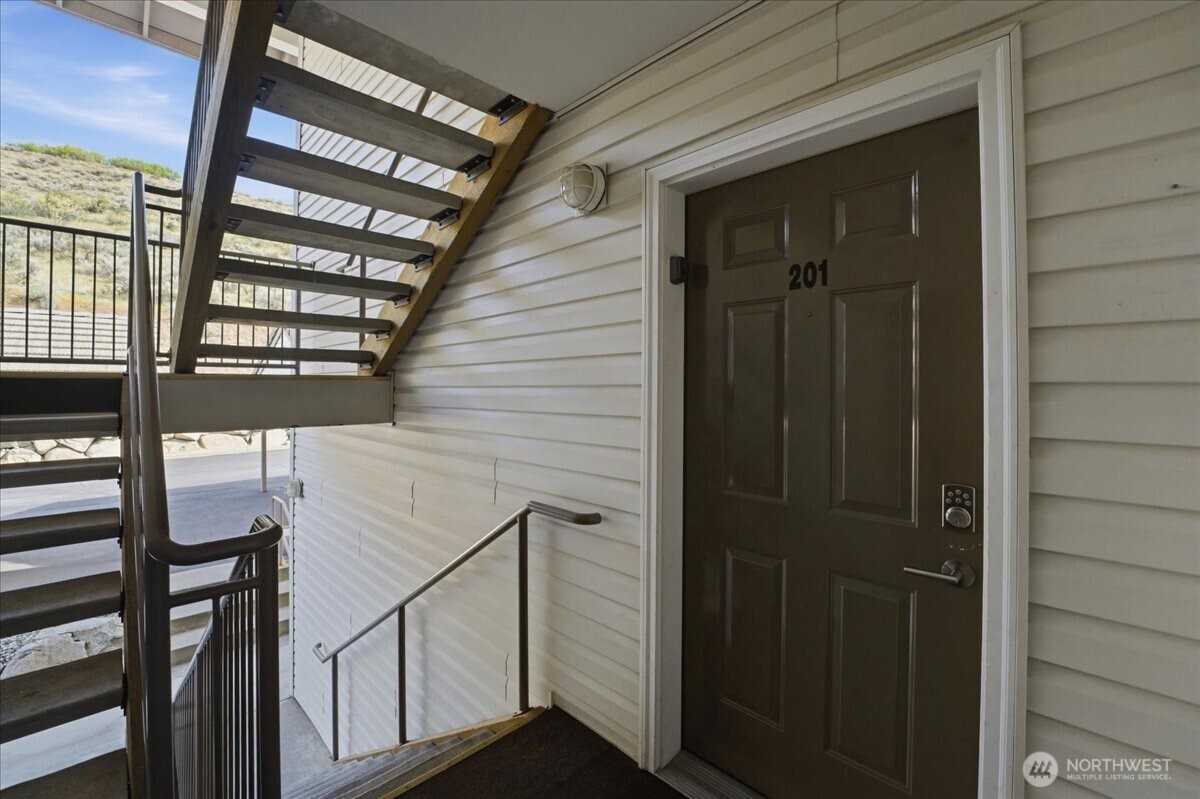 808 W Manson Highway Chelan WA 98816