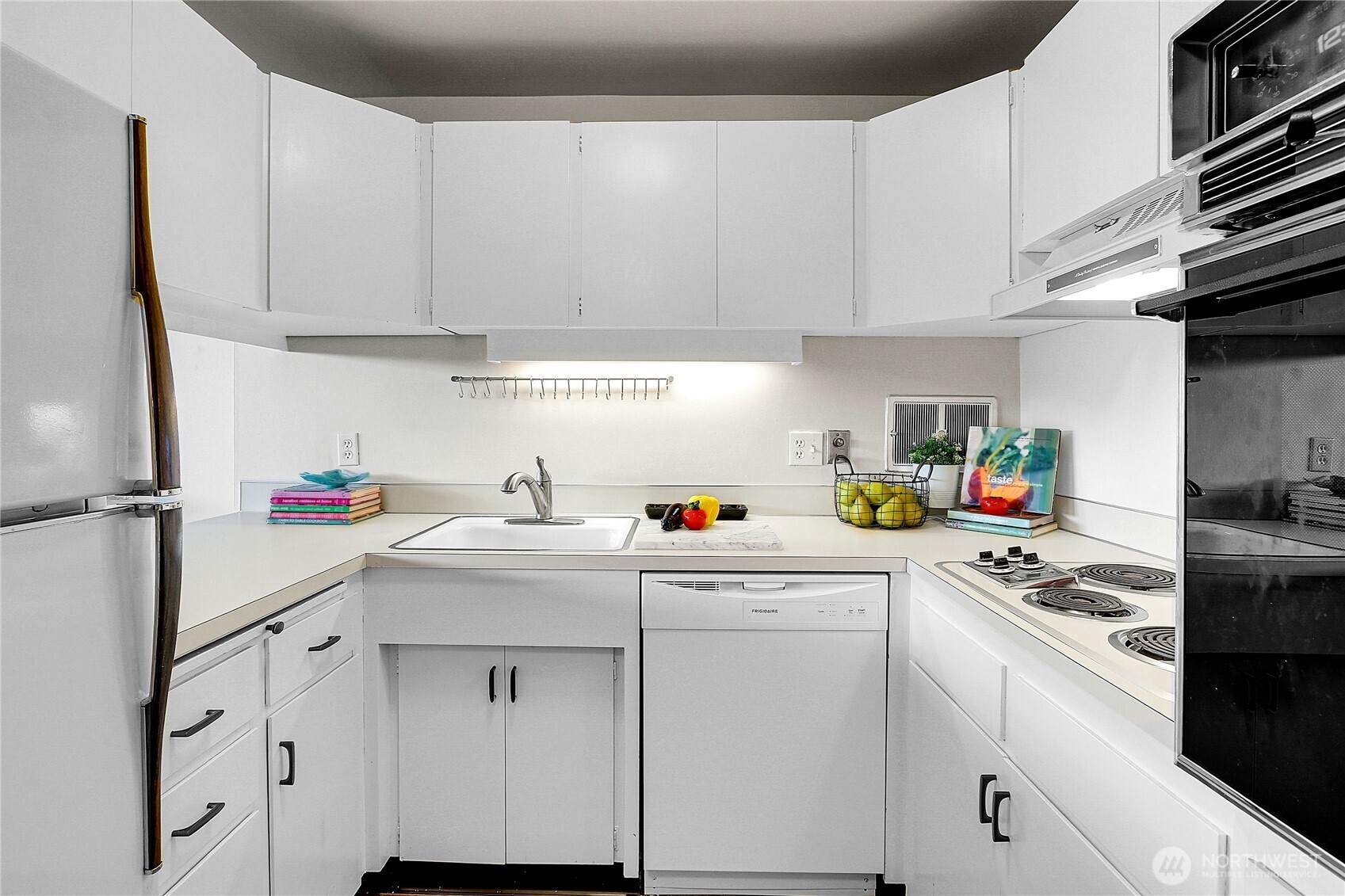 2040 43rd Avenue E Seattle WA 98112