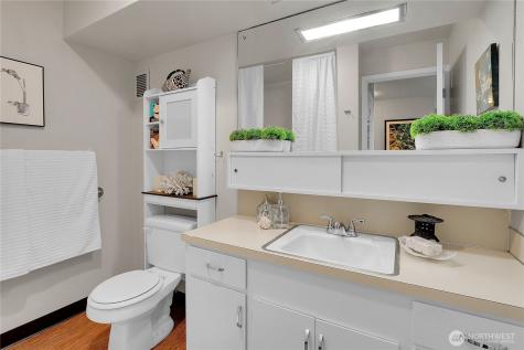 2040 43rd Avenue E Seattle WA 98112