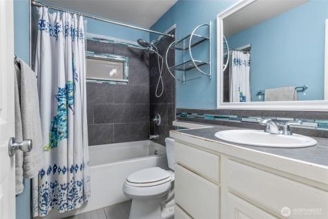 13405 97th Avenue E Puyallup WA 98373
