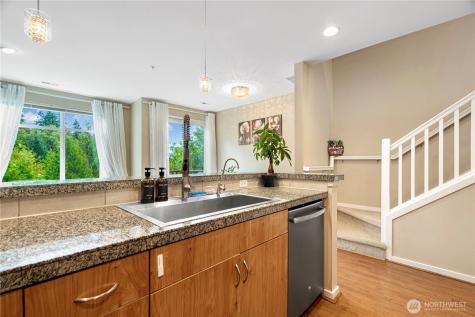 162 Cougar Ridge Road NW Issaquah WA 98027