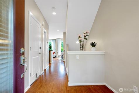 162 Cougar Ridge Road NW Issaquah WA 98027
