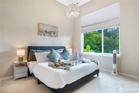 162 Cougar Ridge Road NW Issaquah WA 98027