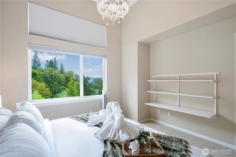 162 Cougar Ridge Road NW Issaquah WA 98027