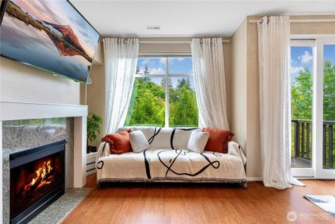 162 Cougar Ridge Road NW Issaquah WA 98027