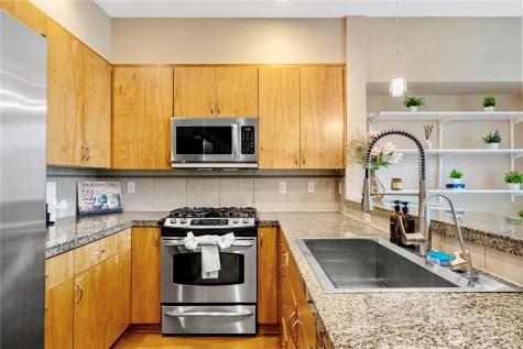 162 Cougar Ridge Road NW Issaquah WA 98027
