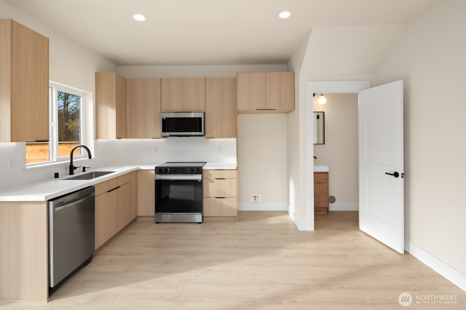 908 S 138th Street Burien WA 98168