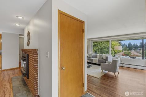 3822 Shelby Road Lynnwood WA 98087