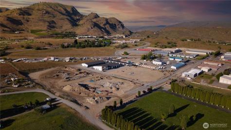 73 E Shop Avenue Chelan WA 98816