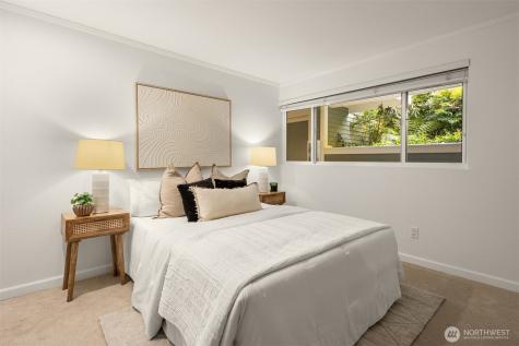 6620 Lake Washington Boulevard NE Kirkland WA 98033